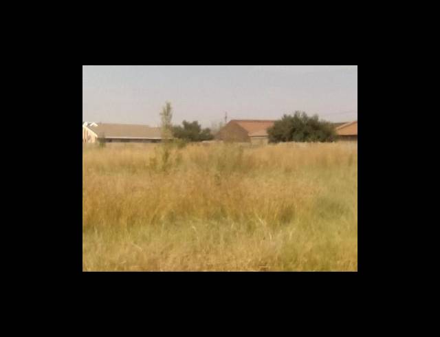 LAND FOR SALE IN UNITAS PARK